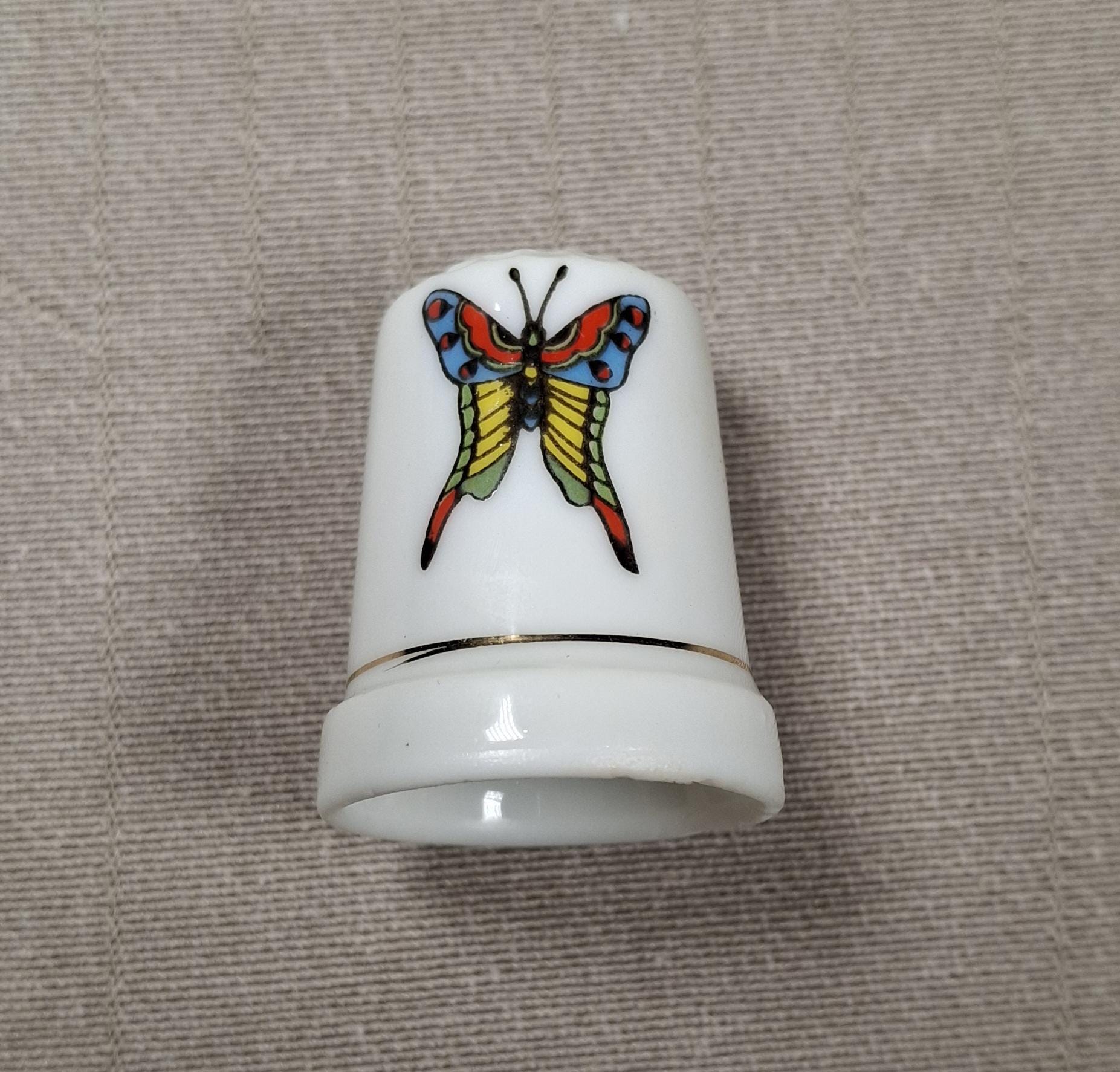 Vintage Thimbles Set 6 pcs Butterfly pattern, thimbles collectors, display unique rare thimble — image 3