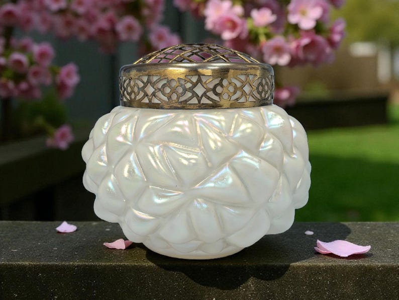 Sällsynt stor rosenkål, Kralik Boho Art glasvas och blomgroda, cirka 1900. Antik bild 1