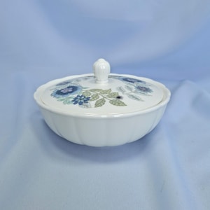 Vintage Wedgwood sockerskål med lock Benporslin eller godisskål bild 1