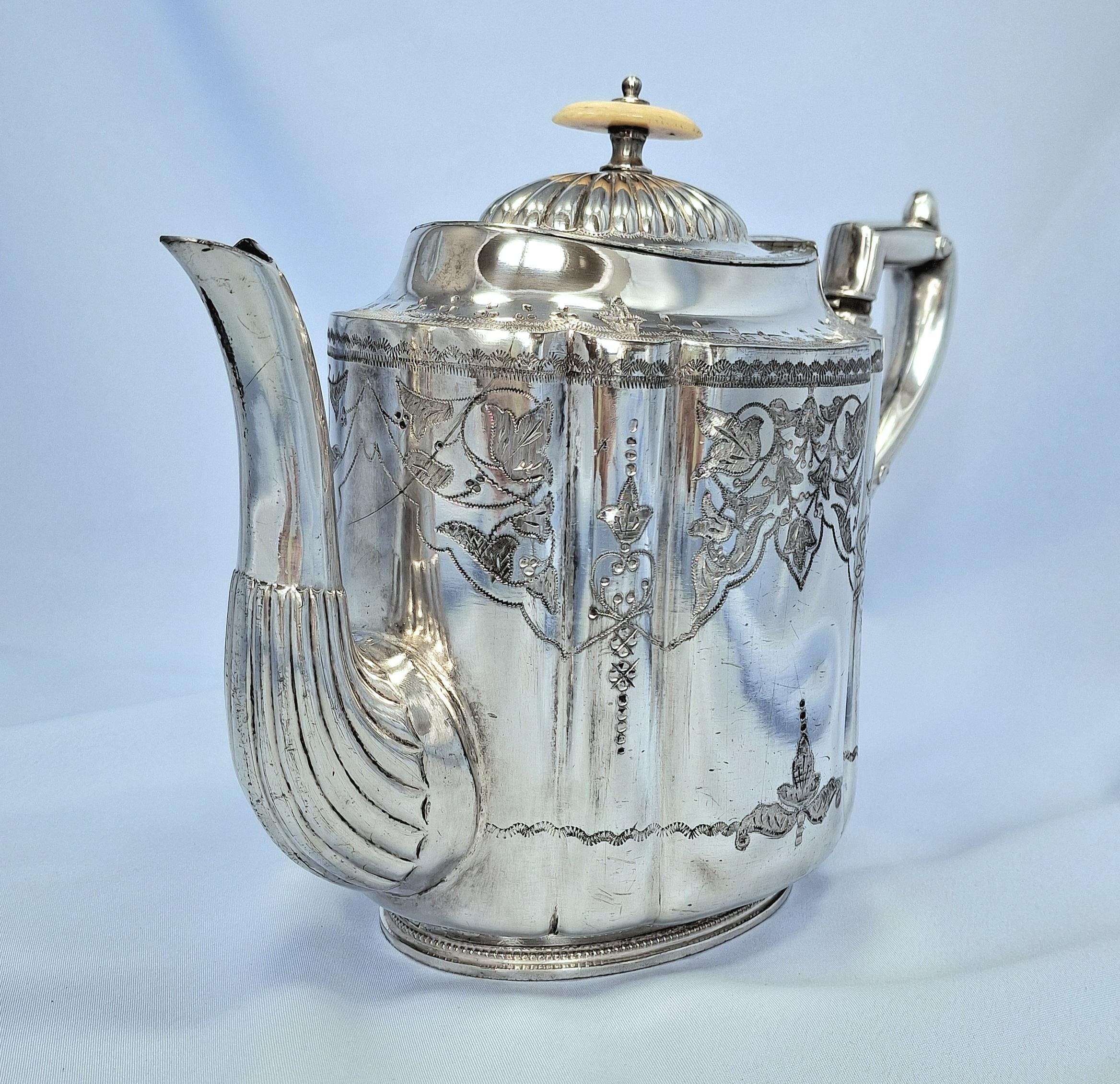 Antique Silver Plated Tea Pot, Mark Willis & Son Sheffield 1915, Coffee Pot — image 7