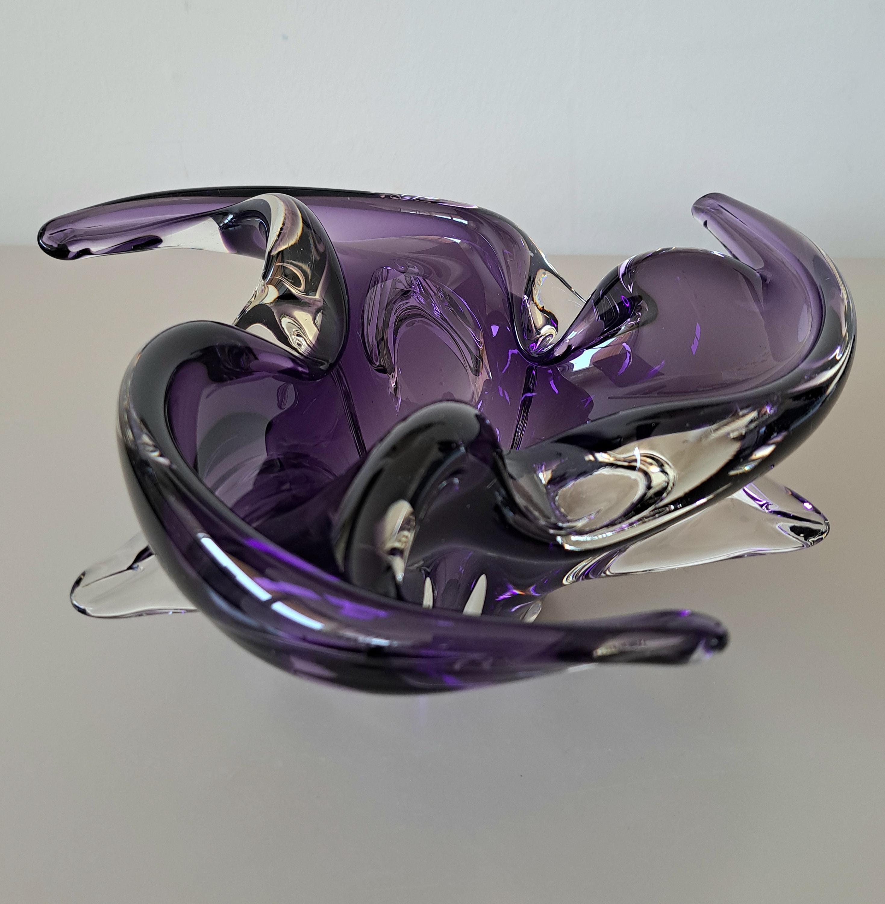 Vintage Amethyst Purple Freeform Art Glass Centerpiece Bowl, European Hand-Blown Sculptural Glass — image 4