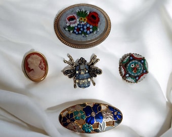 Broche Ancienne Navette En Micromosaïque Multicolore - Occasion Bon état