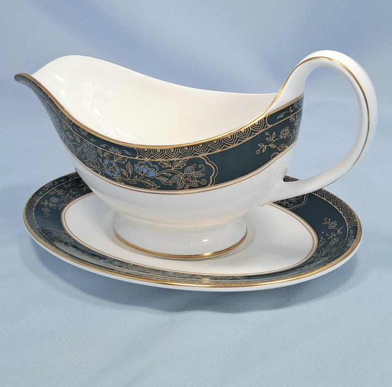 Royal Doulton Carlyle Sauciere mit Ständer, H5018, englisches Knochenporzellan Bild 4