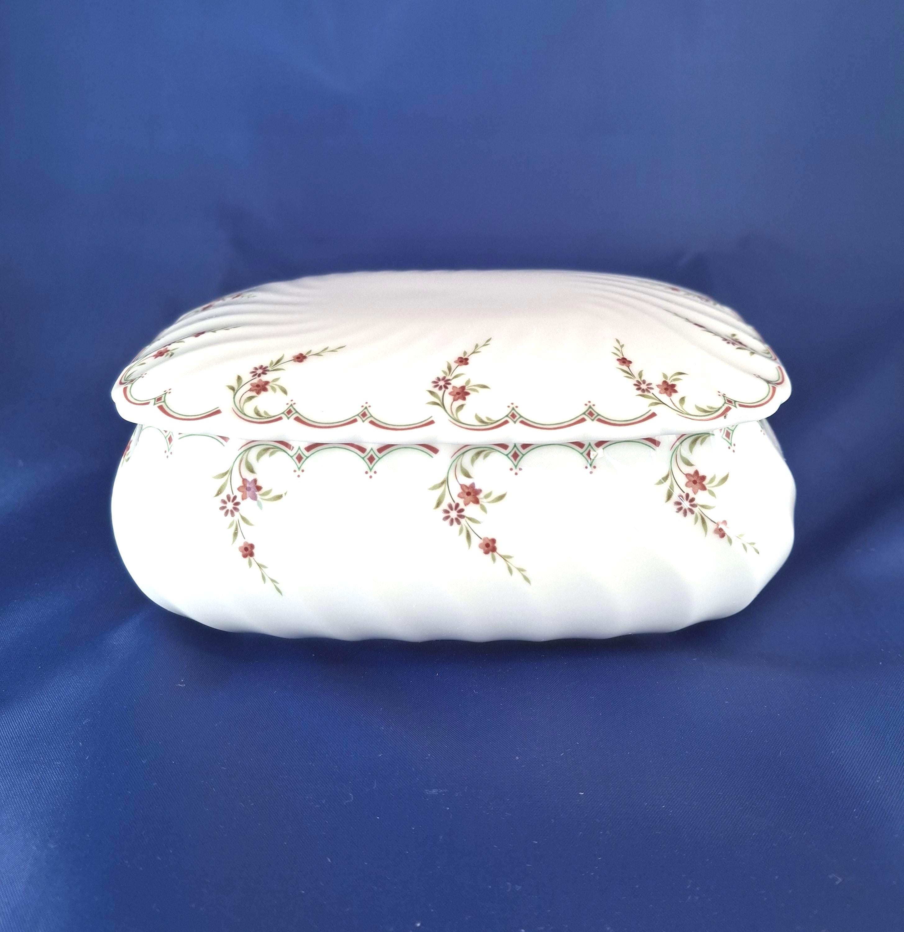 Vintage Trinket Box Wedgwood "Pink Garland", Mid Century English Collectibles, Jewellery Container