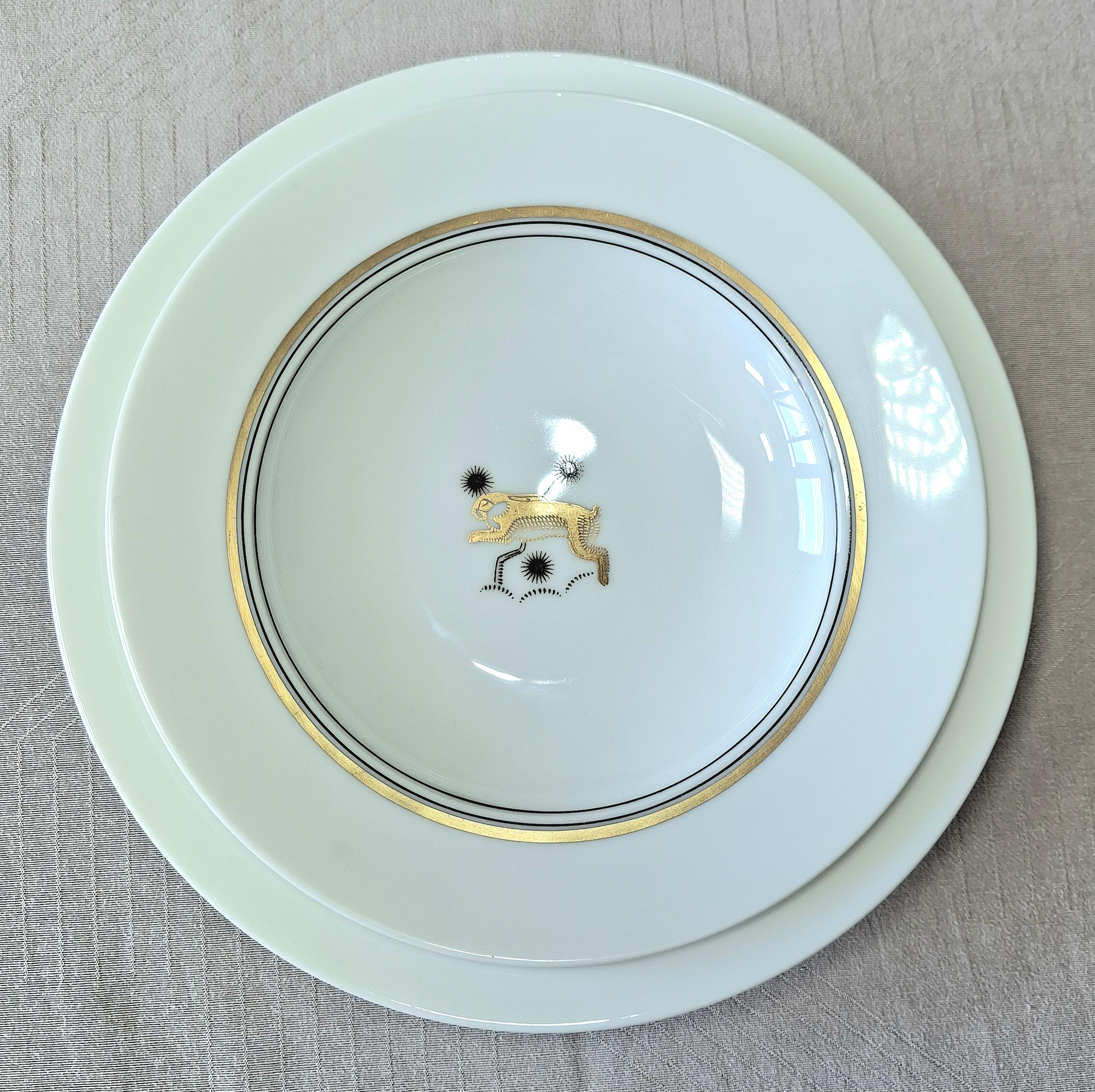 Royal Copenhagen Plates (50-pieces) Arno Malinowski 1925, Danish Art Deco Gilded Porcelain Set — image 8