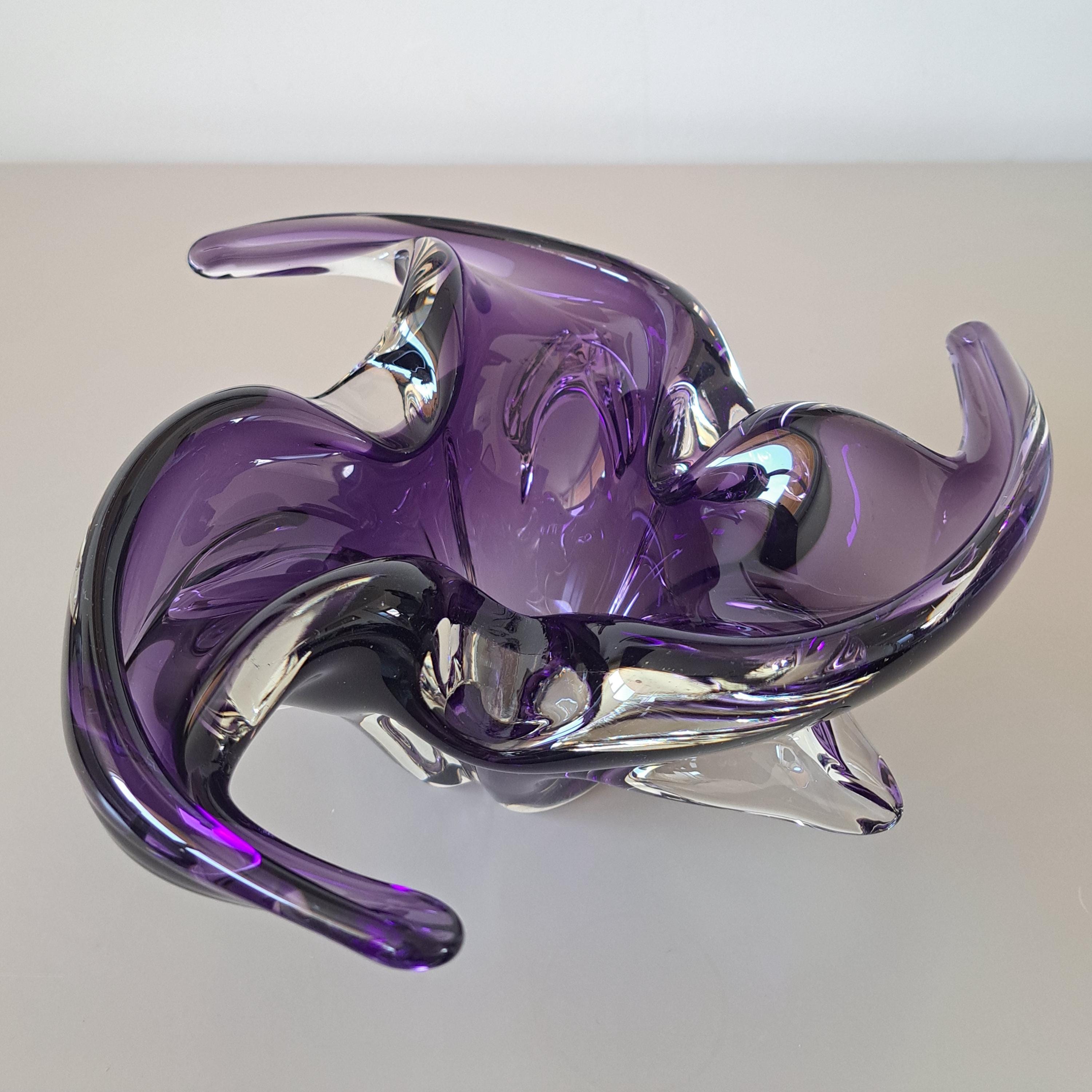 Vintage Amethyst Purple Freeform Art Glass Centerpiece Bowl, European Hand-Blown Sculptural Glass — image 7