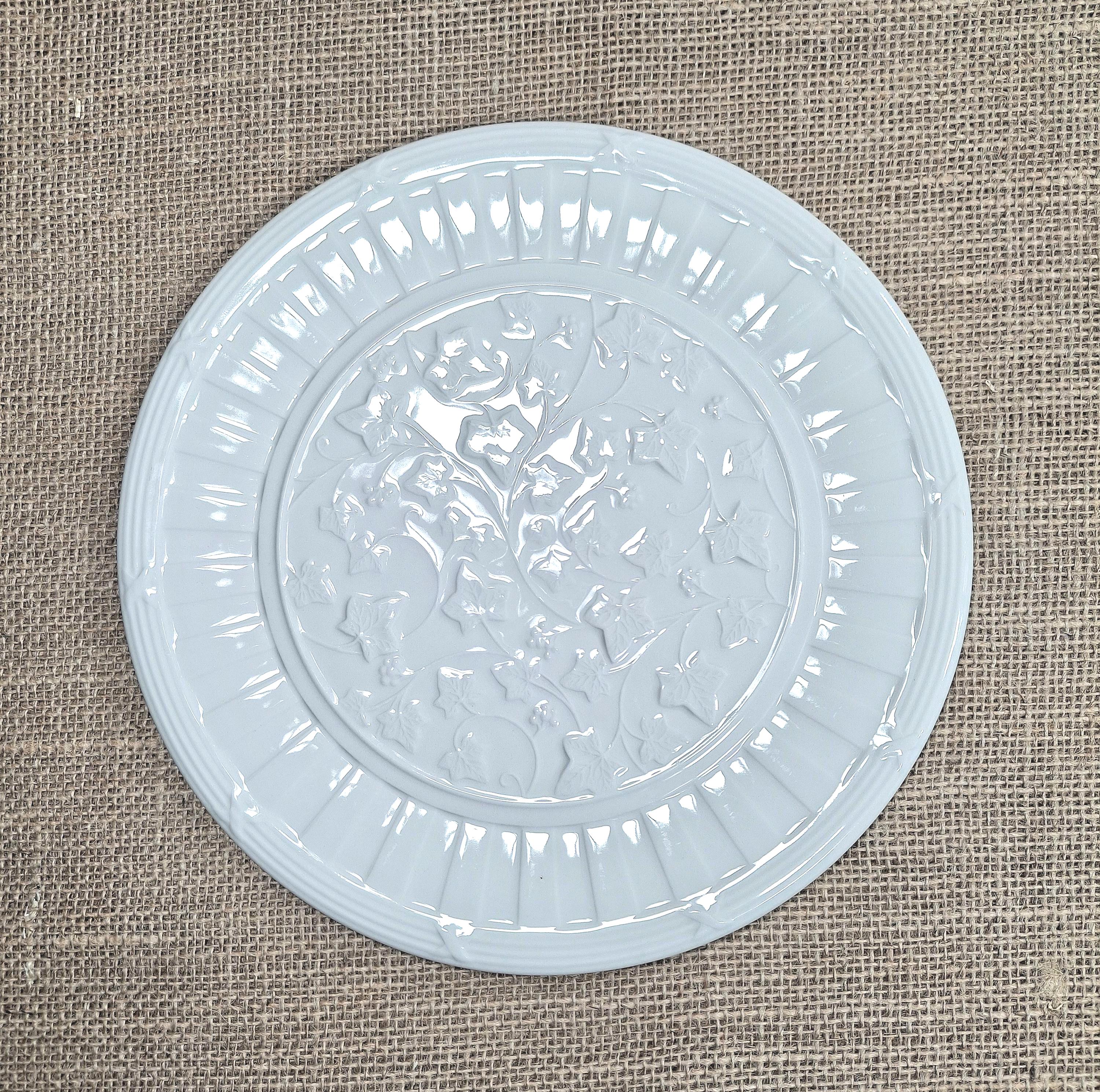 Vintage Dessert Plate Wedgewood Classic Garden, Pie Plate