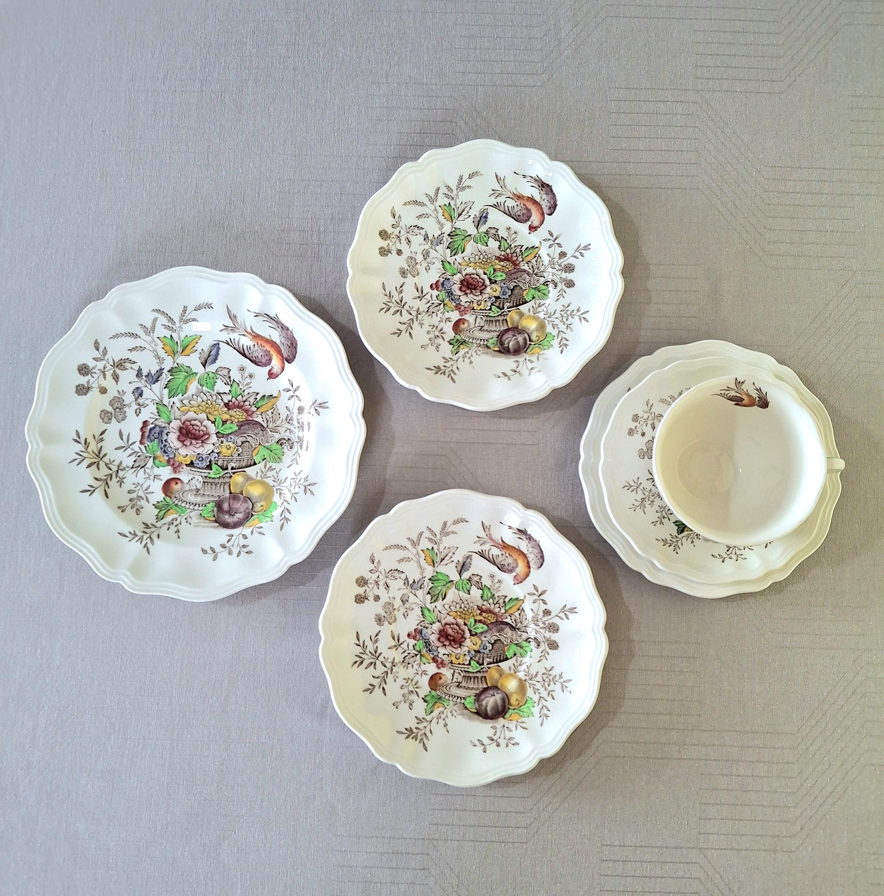 Royal Doulton Hampshire Tea trio and 3 Plates, Bone China England Vintage.
