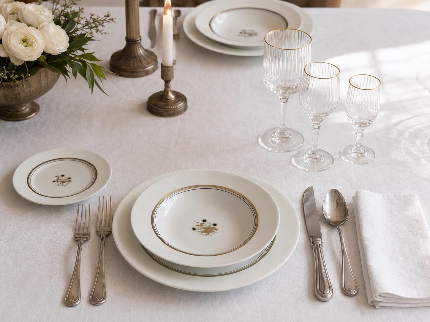 Royal Copenhagen Plates (50-pieces) Arno Malinowski 1925, Danish Art Deco Gilded Porcelain Set — image 4