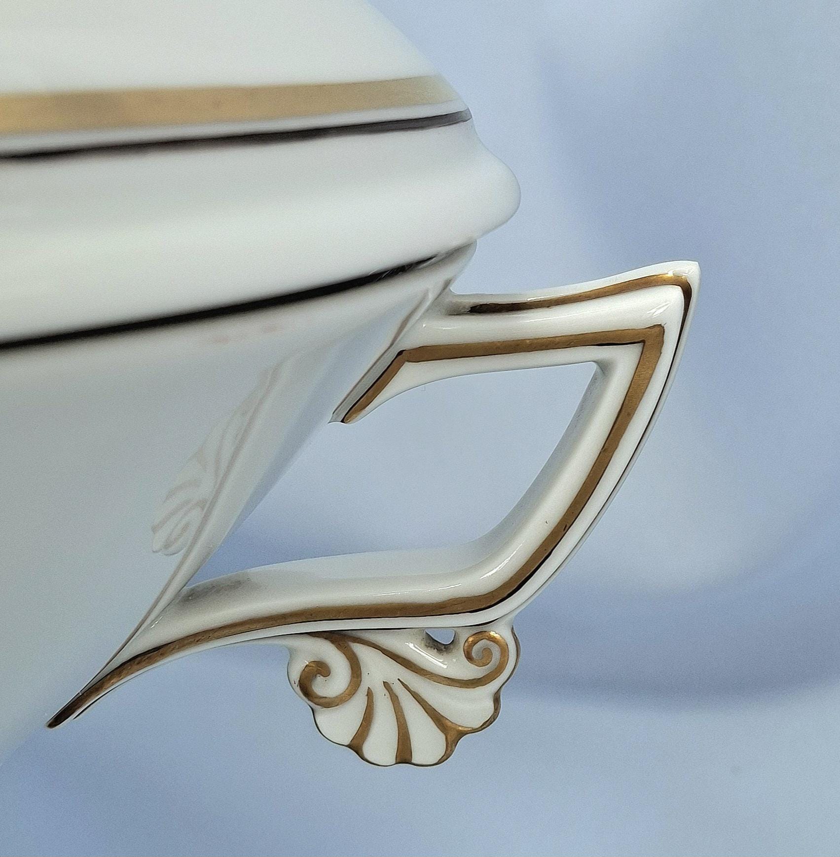 Royal Copenhagen Antique Sauce Tureen and Cover, Denmark, 1925, Casserole Serving Dish, Vegetable Tureen — image 3