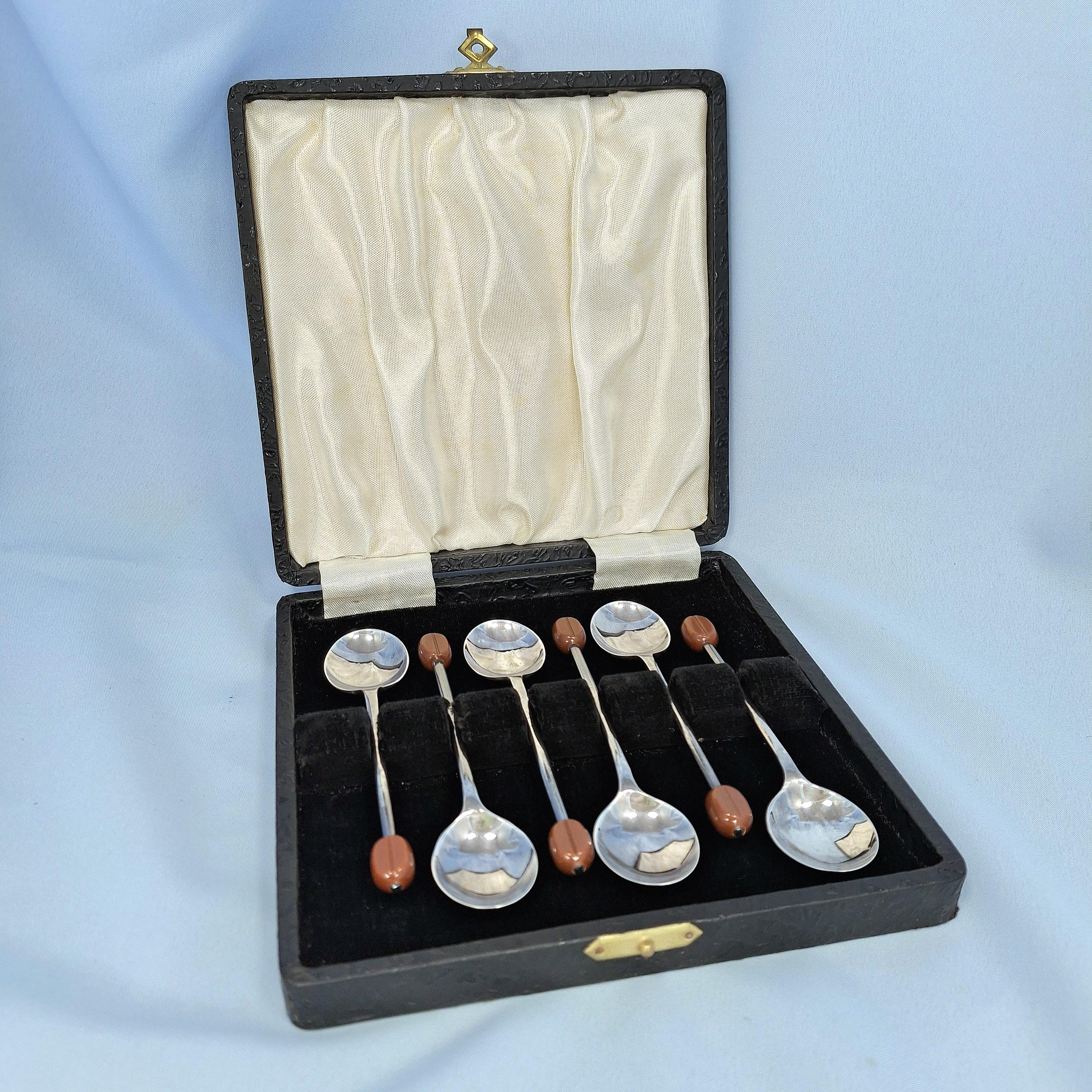Vintage Set Of 6 Silver Plated Coffee Spoons In Original Box. Art Deco