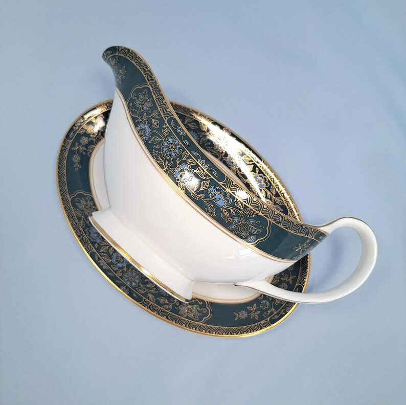Royal Doulton Carlyle Sauciere mit Ständer, H5018, englisches Knochenporzellan Bild 3
