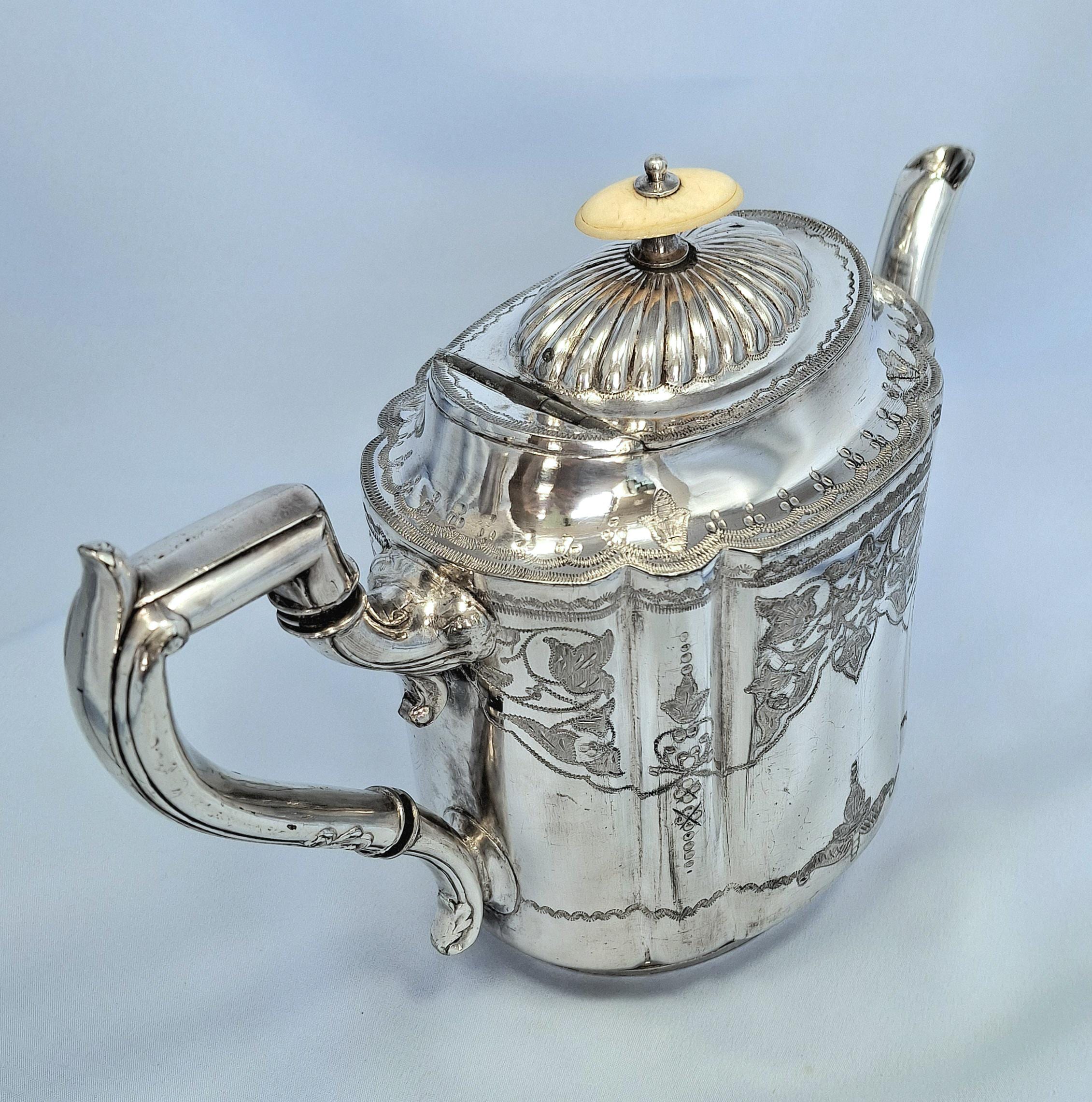 Antique Silver Plated Tea Pot, Mark Willis & Son Sheffield 1915, Coffee Pot — image 5