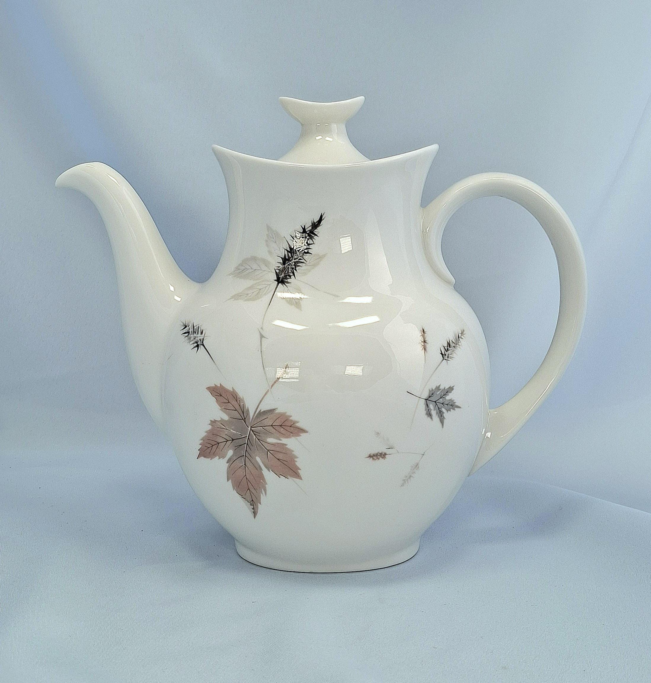 Vintage Royal Doulton Tumbling Leaves Coffee set, Bone China, England. 19 Pieces — image 3