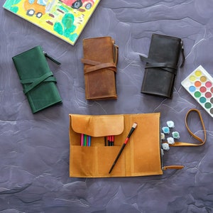 Leather Art Supplies Holder, Paint Brush Holder, Pencil Wrap Holder, Leather Pen Case, Pencil Roll Up Pouch, Custom Pencil Case, Artist Gift