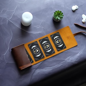 Custodia per tarocchi personalizzata, rotolo di carte dei tarocchi in pelle, tappetino per stesura dei tarocchi, regalo per lettore di tarocchi, borsa porta tarocchi, organizer per tarocchi, regalo di divinazione