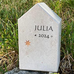 Memory house made of natural stones, give remembrance, preserve memories, grave decoration, mourning stone star child, personalized, star