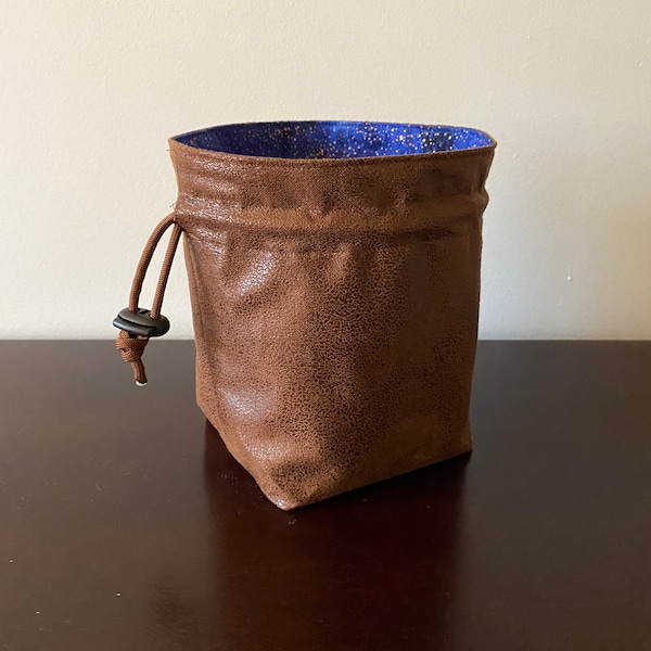 Nightsong Stand-up Dice Bag, Square Bottom