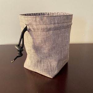 Abbott Stand-up Dice Bag, Square Bottom