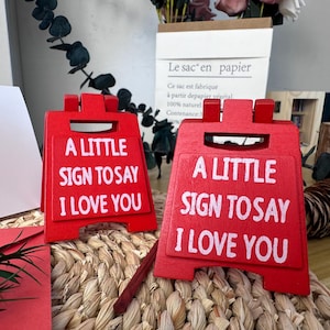 Mini Love Sign - Niepowtarzalny prezent walentynkowy na zawsze! Kocham cię! Znak Romantyczna ozdoba na Walentynki Znak miłości Tekst niestandardowy