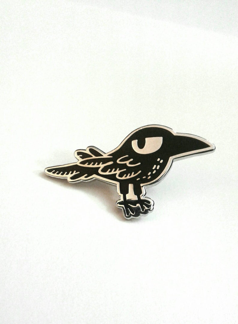 Seite Auge Krähe grumpy raven Emaille Pin