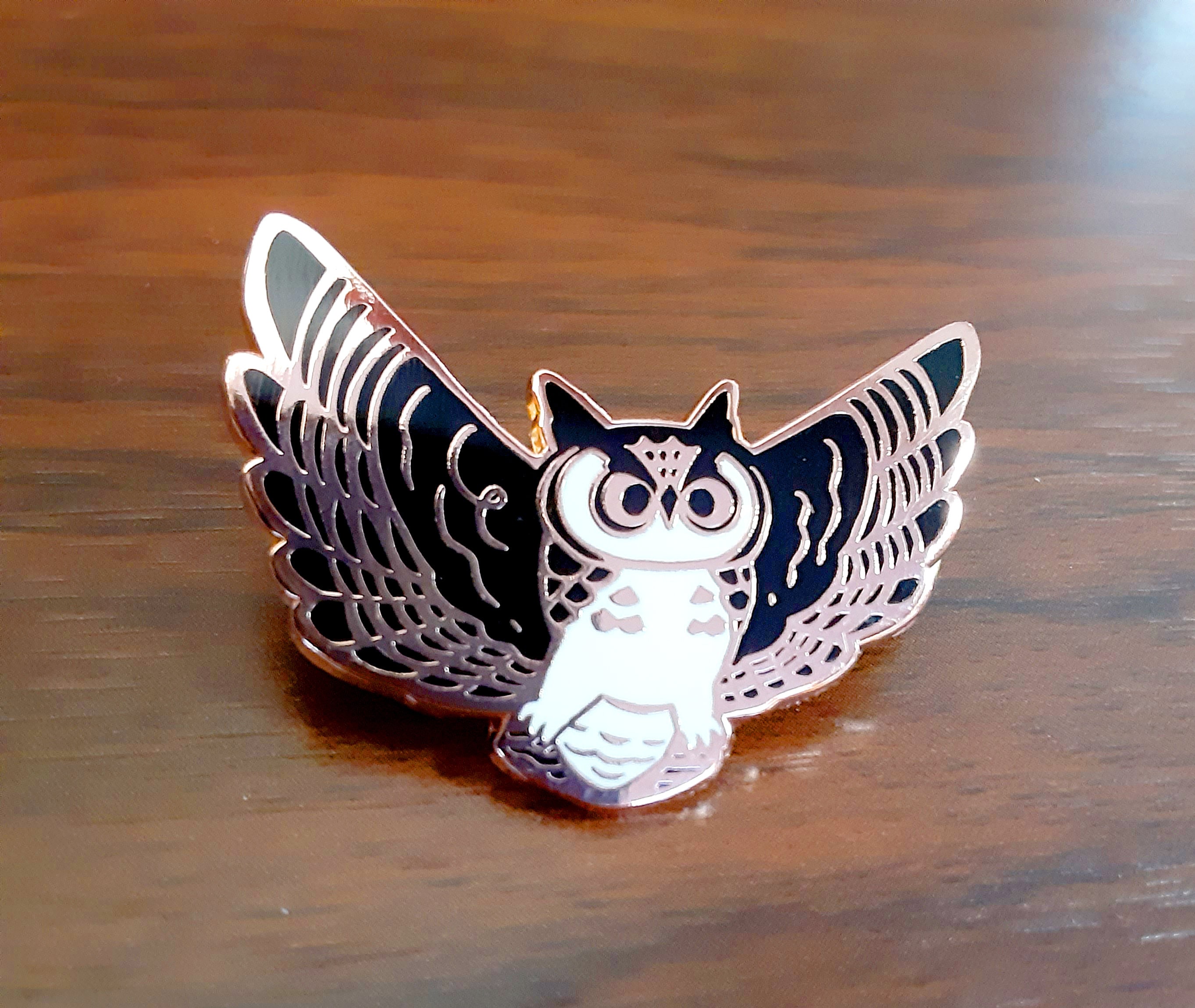 Hoo Who Flying Owl Great Horned Owl copper metal enamel pin