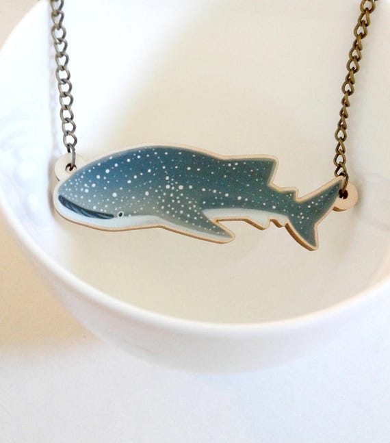 Silver Whale Sharks Pendant Gift Boxed, made in the UK by Aquamarine Silver  : Aquamarine Silver: Amazon.co.uk: Fashion