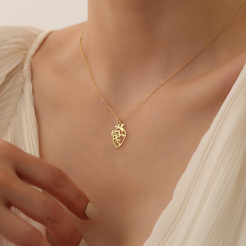 Dainty Anatomical Heart Pendant Necklace, Gold Plated Real Human Heart Necklace, Heart Pendant Necklace, Mom Gift, Doctor Nurse Gift for her image 4
