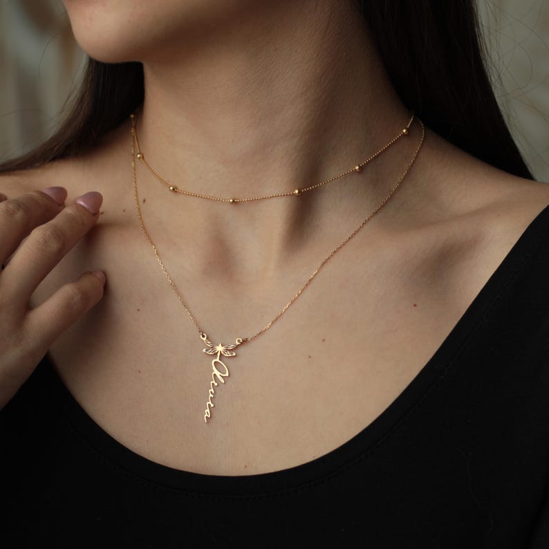Custom Dragonfly Necklace with Name | 18K Gold Personalized Minimalist Dainty Dragonfly Necklace | Dainty Layered Necklace for Her bild 3