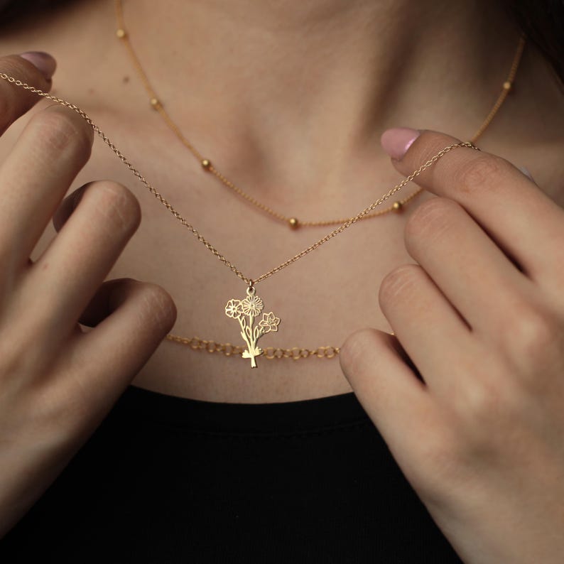 Personalized Multiple Birth Flower Necklace: Birth Month Flower Family Bouquet Jewelry bild 7