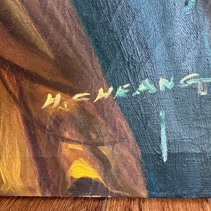 Pode incluir: Uma pintura a &oacute;leo original com uma paleta de cores escuras. A obra de arte apresenta uma mistura de tons castanhos, azuis e amarelos. A assinatura do artista, "H. CHEANG", &eacute; vis&iacute;vel no centro superior da pintura. A pintura est&aacute; sobre uma tela.