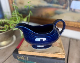 Vintage Homer Laughlin Fiesta Plum Sauce Boat - Open Gravy Boat 8 Inch with Handle - Retro Ceramic Tableware Collectible Kitchen Decor