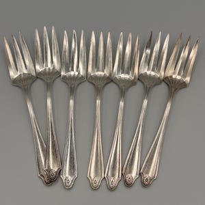 Piatto comunitario Oneida - Forchette da torta georgiane - Set di 7 - Argento placcato - 15,9 cm - Forchette da dessert vintage - Motivo a conchiglia