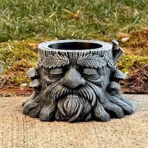 Concrete Green Man Planter Pot Garden Sculpture Outdoor Flower Pot Face Planter Yard Decor Patio Ornament Woodland Decor
