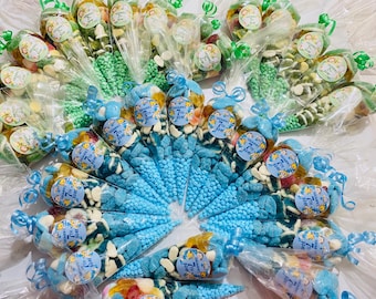 Safari themed sweetcones-green or blue safari theme- safari themed birthday favours-halal sweet cones- personalised stickers-birthday party