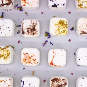 Vaporizadores de ducha con aromaterapia: aceites esenciales, set de regalo para el cuidado personal.