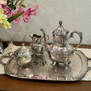 1847 Rogers Daffodil Silverplate 4-Piece Coffee (or Tea) Service w/Tray - Excellent Condition