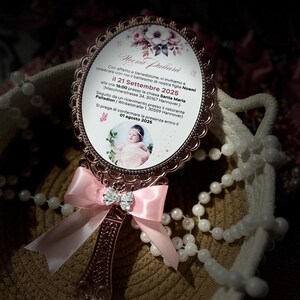 Invitación ovalada de quinceañera en oro rosa para espejo de mano, invitación de princesa, personalizada