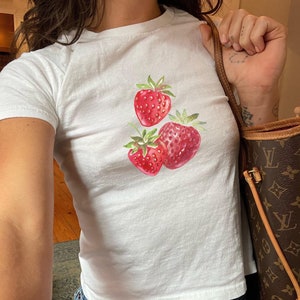 Strawberry tshirt, Retro Strawberries Graphic tee, Coquette baby tee, 90s baby tshirt, Vintage Fruit shirt, Foodie shirt, y2k baby tee