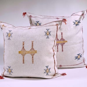 Cuscini bianchi in seta di tutte le dimensioni, cuscino in seta di cactus, cuscino lombare marocchino, cuscino decorativo in seta fatto a mano, cuscino decorativo marocchino Sabra