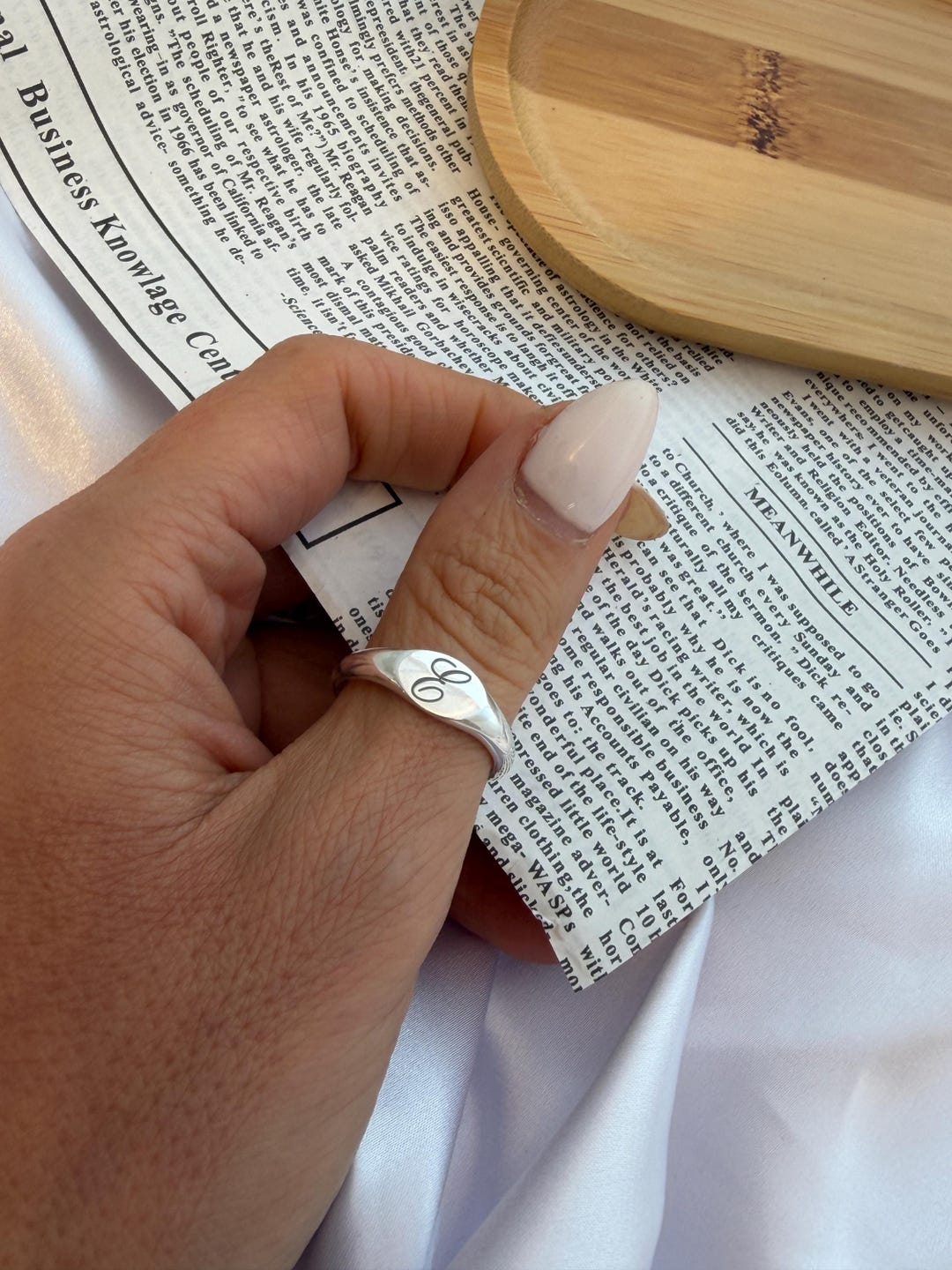 Signet Ring With R Script Solid 14K Gold Personalized Script Signet Ring - Etsy