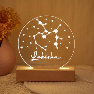 Luz de noche de astrología, luz de noche del zodíaco personalizada, luz de noche personalizada - luz de noche de astrología, regalo de signo del zodíaco - regalos de astronomía.