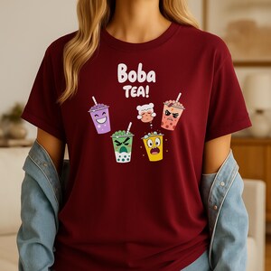 Cartoon Boba Teetassen Emotionen Kawaii Anime Bubble Tea-Liebhaber Statement T-Shirt Ausdrucksstarke Stimmung Pastell Drink Charaktere Lebendige Cafe Wear