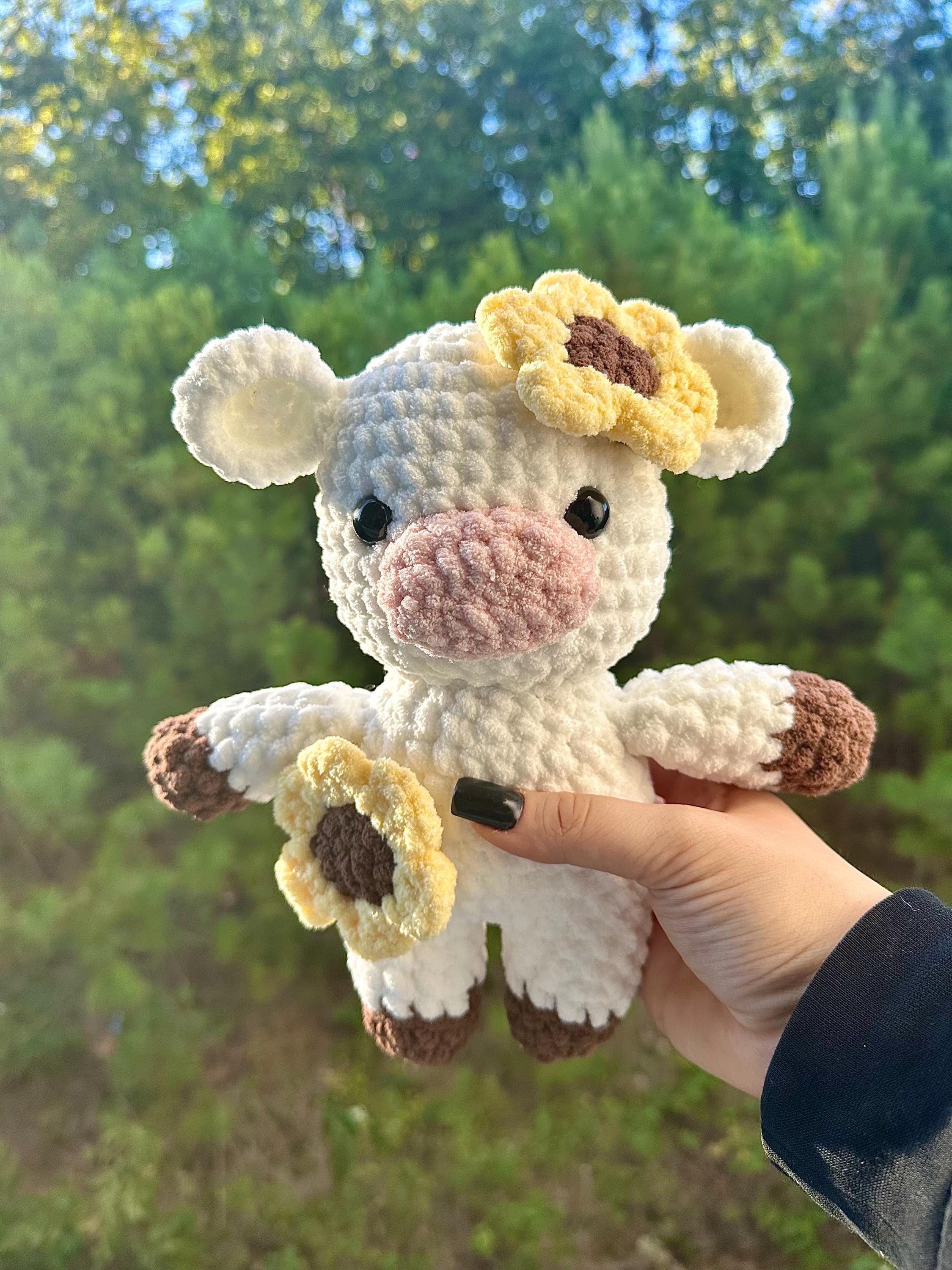 5 Sunflower Cow Crochet Patterns to Bring Rustic Farm Charm to Your Home 4 Cute Sunflower Cow