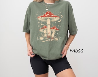 Comfort Colors® Mushroom Flower Shirt, Mushroom Wildflower, Botanical Mushroom Shirt, Retro Mushroom Shirt, Cottagecore Mushroom Shirt