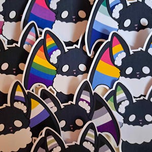 Naklejki Pride Bat | Naklejka LGBTQ+ | Naklejka Pride | Naklejka winylowa | Lesbijki, geje, osoby biseksualne, transseksualne, niebinarne i wiele więcej!