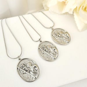 St Christopher Medal Necklace • Saint Christopher Necklace • Saint Christopher Medal • Patron Saint Christopher Religious Medal Necklace