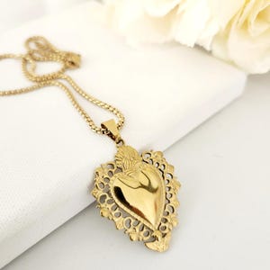 Flaming Sacred Heart Necklace: Tarnish-Free Gold, Stainless Steel Chain