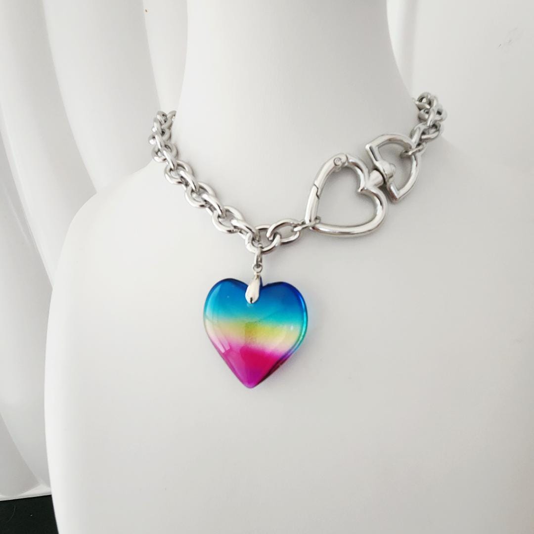 Chunky Heart Necklace, Rainbow Heart Pendant, Rainbow Glass  display picture 1
