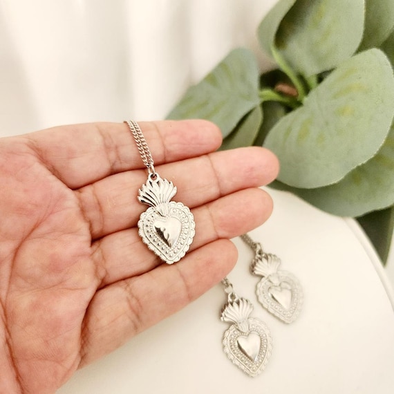 Silver Sacred Heart Necklace: Ex Voto, Vintage Catholic Silver Sacred Heart Necklace: Ex Voto, Vintage Catholic
